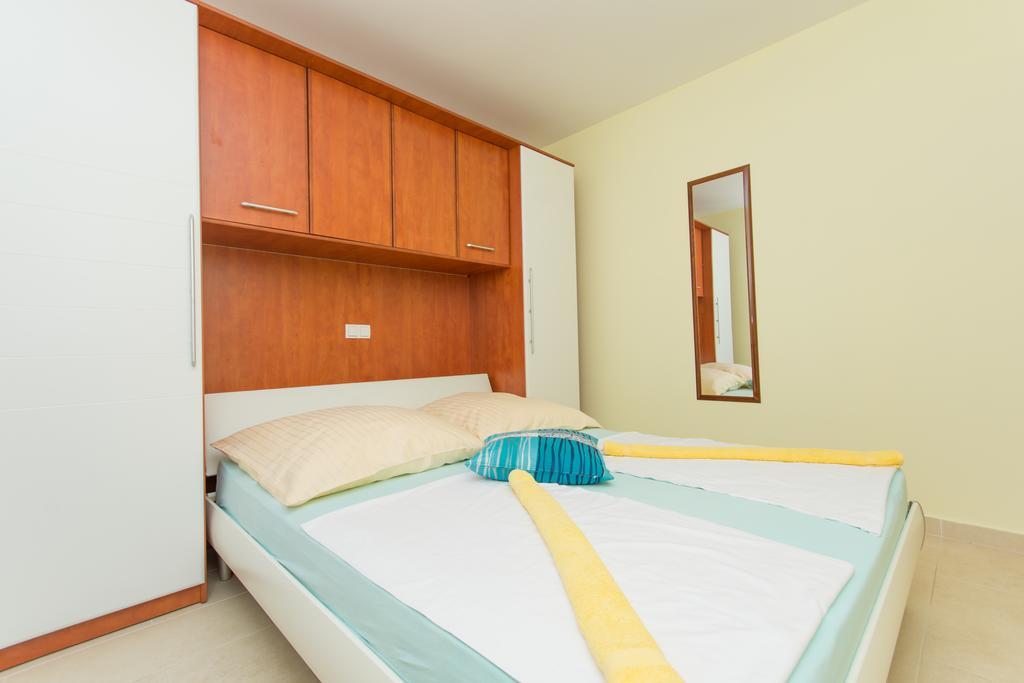 Apartment Ljuba Τρογκίρ Εξωτερικό φωτογραφία